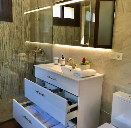 Holiday home Relax Natural En Vigo Rural Moss Con Jacuzzi Y Vistas *