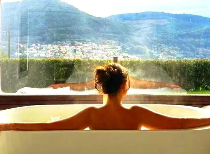 Relax Natural En Vigo Rural Moss Con Jacuzzi Y Vistas